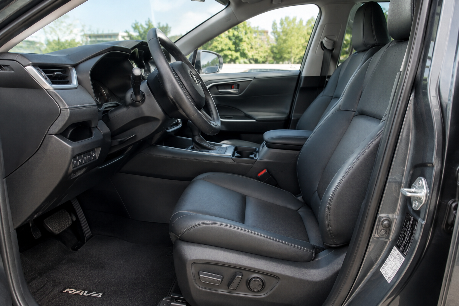 Toyota RAV4 driver seat sliding back automatically for easy entry and exit